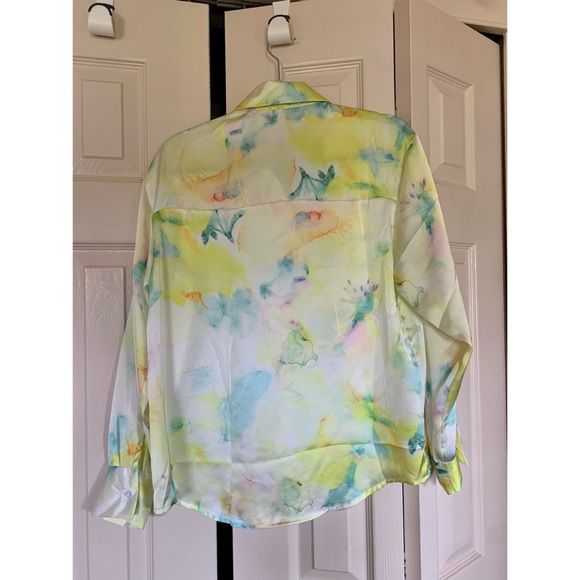 SHEIN Blouse - Picture 7 of 7